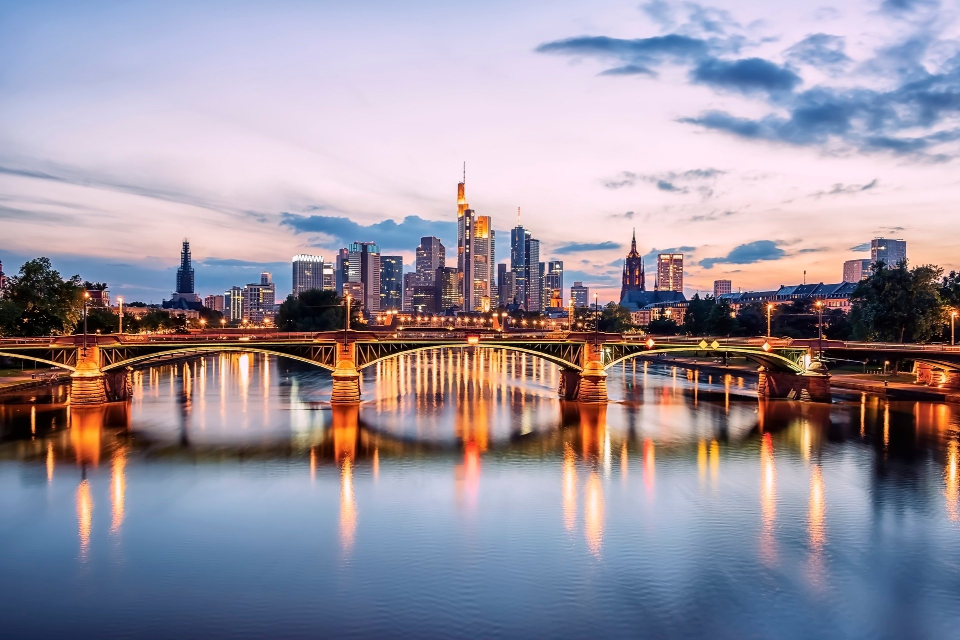 Partnervermittlung in Frankfurt am Main